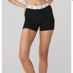 Alo yoga icon ribbed boyshort black sz XS